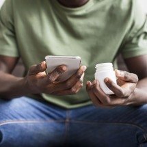 Fake news em saúde: perigo que pode matar  - DINO