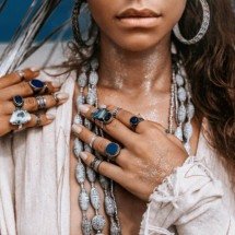 Orações a Nanã: saiba mais sobre esse orixá e como louvá-la - Wemystic