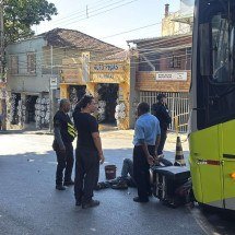 Vídeo: ônibus do Move atropela motociclista parado em local proibido em BH - Reprodução/Redes Sociais