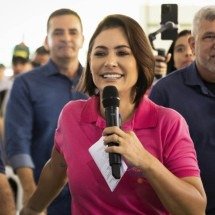 Após a reconciliação, os prós e contras de ter Michelle como vice de Flávio