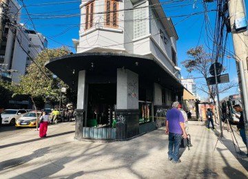 Restaurante na Avenida Amazonas pega fogo na manhã desta sexta-feira (23/7) -  (crédito: Edésio Ferreira/EM)