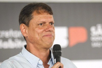 Aliados falam em ‘coragem’ de Tarcísio ao defender urnas eletrônicas -  (crédito: Foto: João Valério/Governo do Estado de SP)