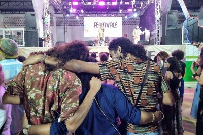 Em edições anteriores, Festivale reuniu centenas de participantes e artistas do Vale do Jequitinhonha -  (crédito: Graziele Silva/divulgação)
