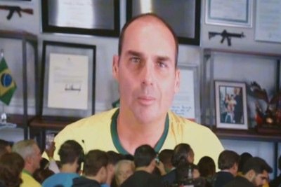 Eduardo Bolsonaro discursou por vídeo na convenção do PL e pediu união da militância em torno de Flávio Bolsonaro. -  (crédito: Partido Liberal/Youtube)