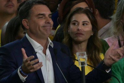 PL lançou a candidatura de Flávio Bolsonaro neste sábado (25/7) -  (crédito: NELSON ALMEIDA/AFP)