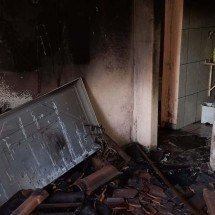 Homem não aceita ser rejeitado e ateia fogo na casa de mulher em Minas - Reprodução/CBMMG