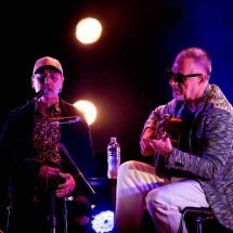 Zeca Baleiro tem ajuda da plateia de BH em improviso com hit de Minas - Hedgard Moraes/Divulgação