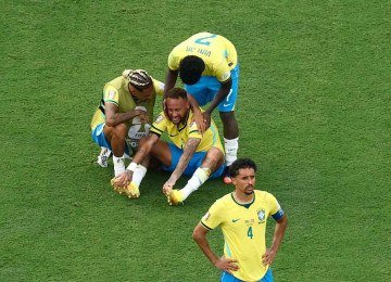 O baixo índice de revelação de craques é um dos fatores que afeta o desempenho da Seleção Brasileira, que acumula decepções nas últimas edições da Copa do Mundo -  (crédito: CHARLY TRIBALLEAU / AFP)