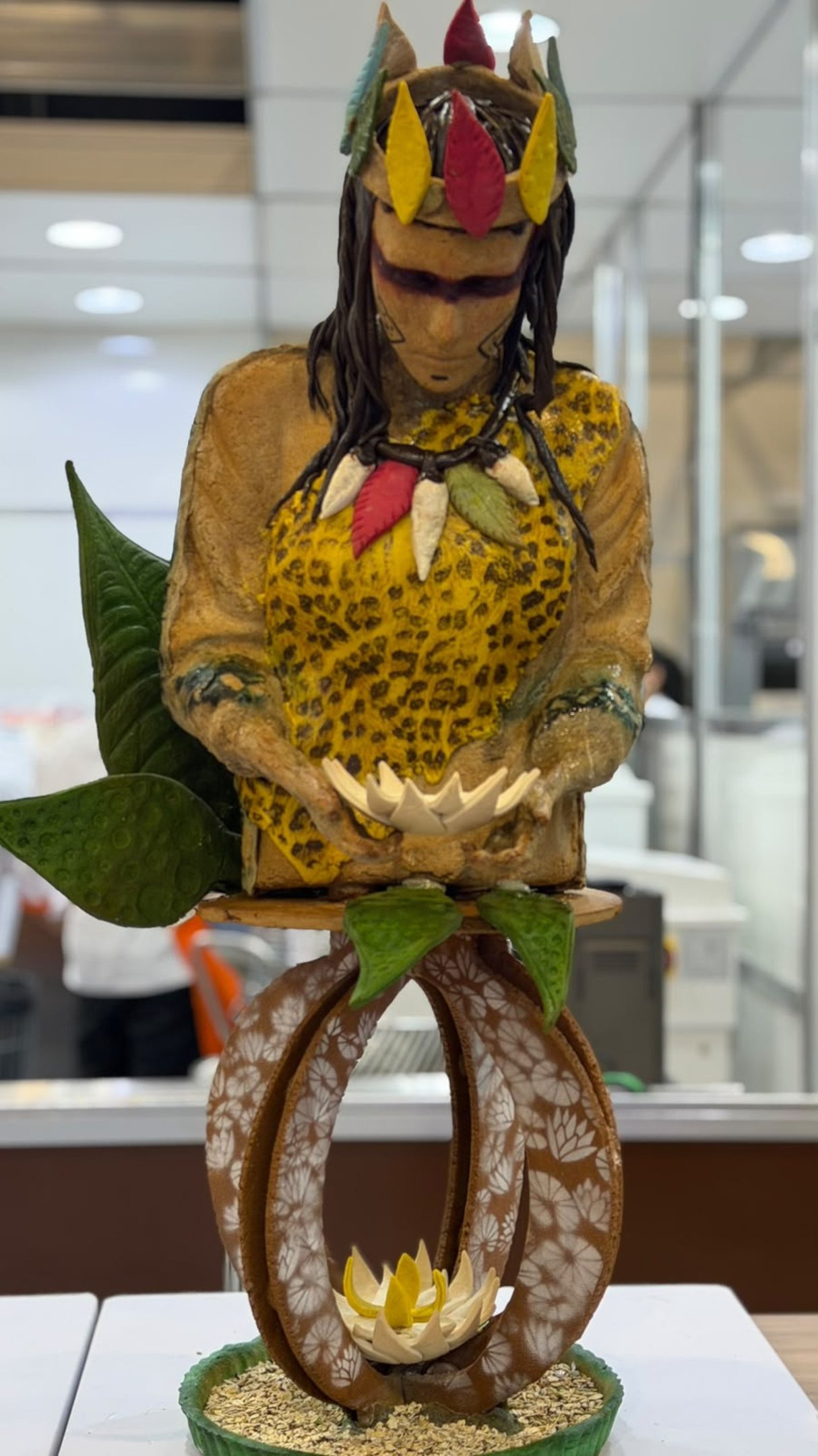 Na FIPAN, o padeiro desenvolveu uma escultura toda feita em massa de p&atilde;o 