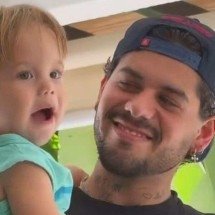 Zé Felipe se desculpa por vídeo do filho caçula contendo insinuação sexual - Tupi