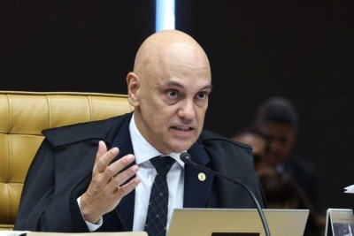 Alexandre de Moraes determinou a suspens&atilde;o dos "penduricalhos" pagos por sete Tribunais de Justi&ccedil;a e a devolu&ccedil;&atilde;o dos valores -  (crédito: Foto: Luiz Silveira/STF)