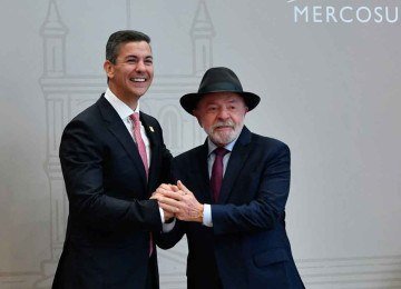 O presidente do Paraguai Santiago Peña ligou para o presidente Lula para demonstrar sua indignação sobre fala do mandatário brasileiro -  (crédito: DANIEL DUARTE/AFP)