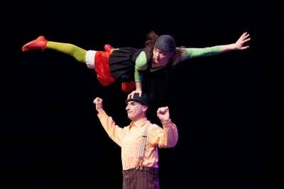 Camilla Pessi e Simone Fassari, que formam a Cia. Baccalá, da Suíça, apresentam o espetáculo 'Pss Pss', inspirado por grandes artistas da comédia física no cinema
 -  (crédito: Pierre Colletti/Divulgação)