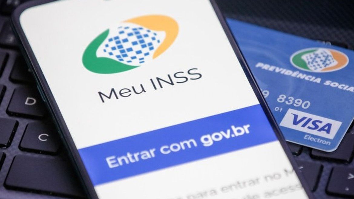 Pelo aplicativo Meu INSS, segurados podem solicitar a revis&atilde;o de seus benef&iacute;cios da Previd&ecirc;ncia Social -  (crédito: Divulga&ccedil;&atilde;o / INSS)