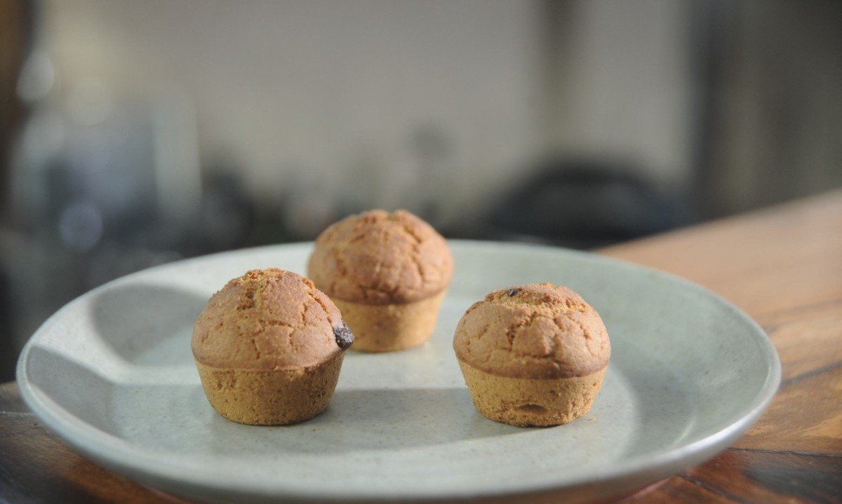 Muffin de cenoura com gotas de chocolate