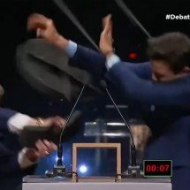 Datena e a sombra da cadeirada - Foto: Reprodução/Redes sociais