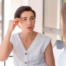 Flacidez ou excesso de gordura nas pálpebras: o que fazer - Magnific