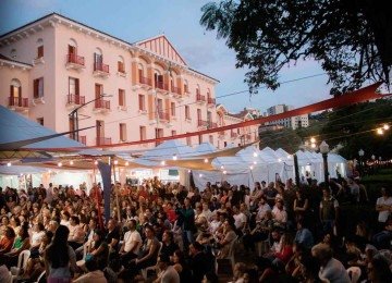 A última edição do Flipoços reuniu cerca de 60 mil pessoas no Parque José Afonso Junqueira, no Centro Histórico de Poços de Caldas -  (crédito: Bruno Alves/Flipoços/Divulgação)