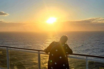 Aurora Montenegro vistou mais de 50 países em viagens de navio. A paixão dela é apreciar o pôr do Sol sobre o oceano -  (crédito: Carlos Altman/EM)