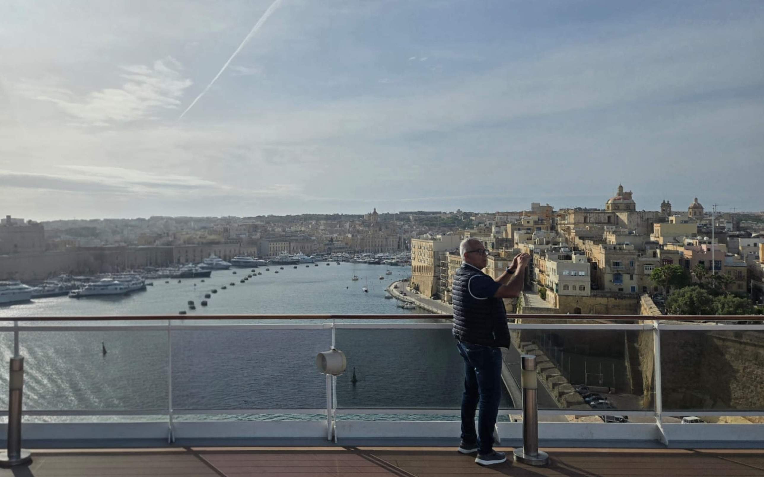 A bordo do MSC Splendida, o professor baiano aposentado Eduardo Sampaio ficou impressionado com Malta e toda a história do lugar-Carlos Altman/EM
