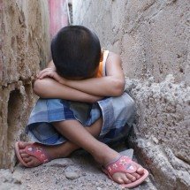 Mãe abandona os três filhos para ir a festa e é presa em cidade mineira - Unsplash