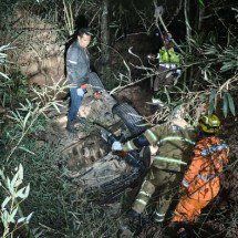 MG: idosa morre e seis pessoas ficam feridas em batida frontal na MG-126 - Reprodução/CBMMG