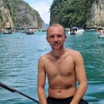 Britânico sofre acidente, recebe alta e morre enquanto dormia na Tailândia - Reprodução/Redes Sociais
