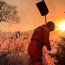 MG: período crítico de seca acende alerta para incêndios nas rodovias - Leandro Couri/EM/D.A.Press -30/7/2015