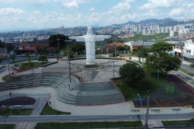 Um dos cartões-postais da regional Barreiro, a Praça do Cristo é um dos pontos de parada do City Tour -  (crédito: Leandro Couri/EM/DA)