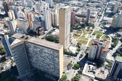 Entorno da Pra&ccedil;a Raul Soares j&aacute; concentra v&aacute;rias obras feitas durante edi&ccedil;&otilde;es anteriores do Festival Cura
     -  (crédito: Leandro Couri/EM/D.A.Press)