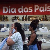 Metade dos consumidores de BH está disposto a presentear no Dia dos Pais - Gladyston Rodrigues/EM/D.A Press