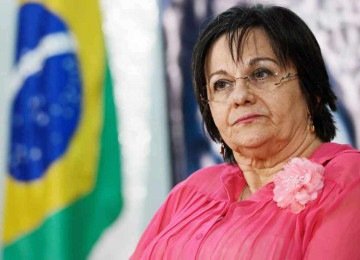 A cearense Maria da Penha, de 81 anos, vítima da violência do marido, ficou paraplégica, tornou-se militante dos direitos femininos e inspirou lei que coibe e previne a violência doméstica e familiar -  (crédito: Fábio Pozzebom/Agência Brasil)
