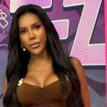 Carol Lekker chora e se desculpa com Eliana após deboche no 'Fofocalizando'