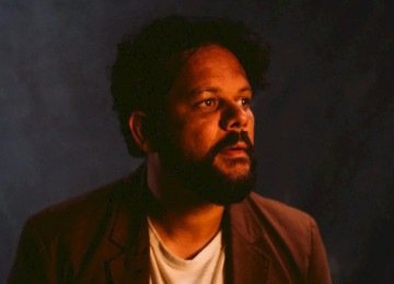 Marcos Almeida lança 'Mística', sobre a beleza dos instantes da vida -  (crédito: Mavi)
