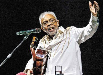 Gilberto Gil &eacute; atra&ccedil;&atilde;o da 13&ordf; edi&ccedil;&atilde;o do Festival Sensacional, que ter&aacute; parceria com Inhotim e Festa da Luz, como atra&ccedil;&otilde;es paralelas
 -  (crédito: NELSON ALMEIDA / AFP)