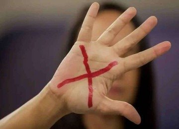 Campanha Agosto Lilás, que combate a violência contra a mulher, mobiliza empresas no Brasil -  (crédito: Joedson Alves/Agência Brasil)