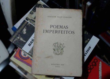 Títulos raros podem ser encontrados em lojas de livros usados do Edifício Maletta
 -  (crédito: Túlio Santos/EM/D.A Press)