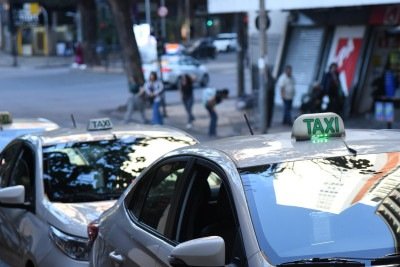 Tarifas de táxi em BH vão aumentar a partir deste sábado (8/8).
       -  (crédito:  Gladyston Rodrigues/EM)
