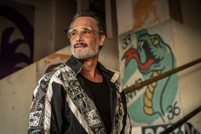 Rodrigo Santoro diz que 'Corrida dos bichos' é fascinante por 'falar de desigualdade social, crise climática e dinâmicas de poder', por meio de alegoria que 'transforma sobrevivência em entretenimento' -  (crédito: Laura Campanella/Divulgacao)
