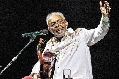 Gilberto Gil &eacute; atra&ccedil;&atilde;o da 13&ordf; edi&ccedil;&atilde;o do Festival Sensacional, que ter&aacute; parceria com Inhotim e Festa da Luz, como atra&ccedil;&otilde;es paralelas
 -  (crédito: NELSON ALMEIDA / AFP)