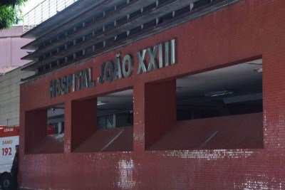 Motorista foi socorrido para o Hospital João XXIII -  (crédito: Gladyston Rodrigues/EM/D.A. Press)