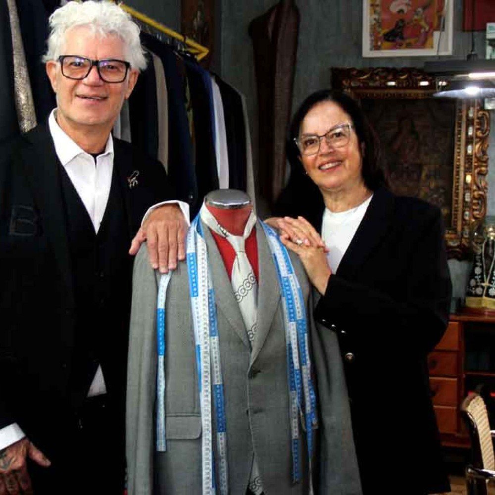 Marcelo Blade aprendeu a trabalhar com o pai, o saudoso hermano, e hoje, atua com a esposa simone na blade alfaiataria