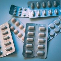Combinação de fármacos ajuda a reparar lesões nos nervos - Christine Sandu/Unsplash