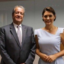 Por que Michelle resiste à pressão para ser vice de Flávio Bolsonaro - Foto: Divulgação/Redes sociais