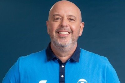 Alex Escobar, apresentador que passou por cirurgia para retirada de tumor benigno no timo -  (crédito: TV Globo / reprodu&ccedil;&atilde;o)