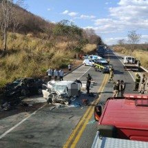Acidente grave em rodovia de MG deixa 5 mortos; um carro estaria em fuga - CBMMB