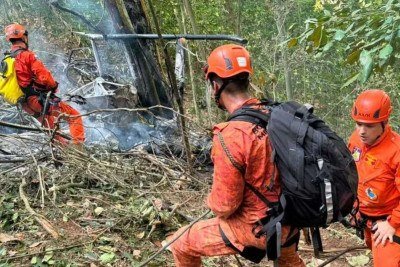 Queda de helicóptero no Rio mata piloto e três turistas colombianas -  (crédito: Tupi)