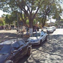 Homem mata outro a facada em praça e acaba linchado - Google Street View/Reprodução