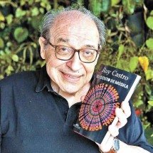 Novo livro de Ruy Castro conta coisas que só o coração pode entender