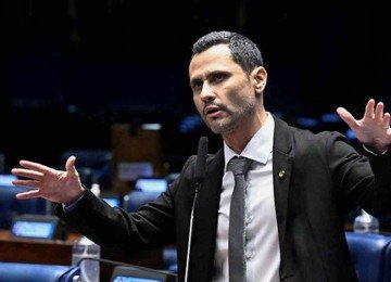 Cleitinho (Republicanos) aposta nas redes sociais e luta para ser o candidato da direita ao Palácio da Liberdade
 -  (crédito: Carlos Moura/divulgação)